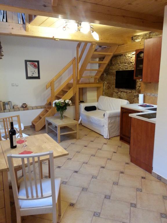 Apartman Kratka الغرفة الصورة