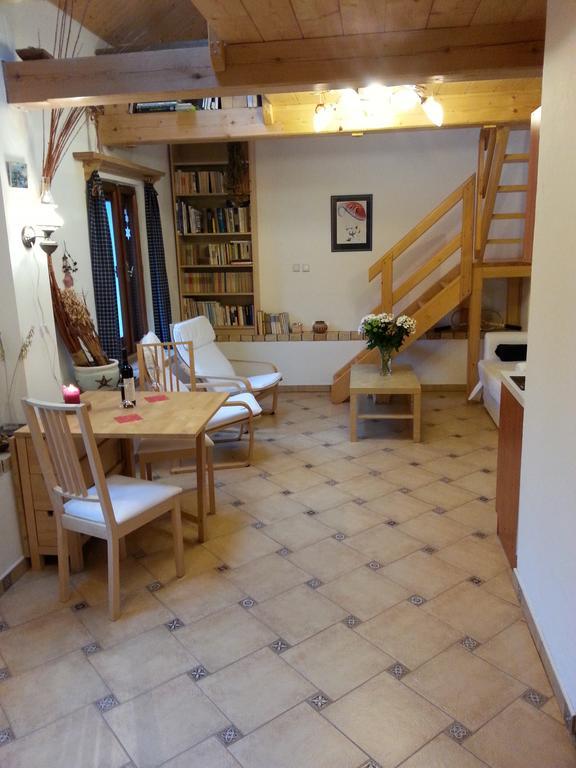 Apartman Kratka الغرفة الصورة